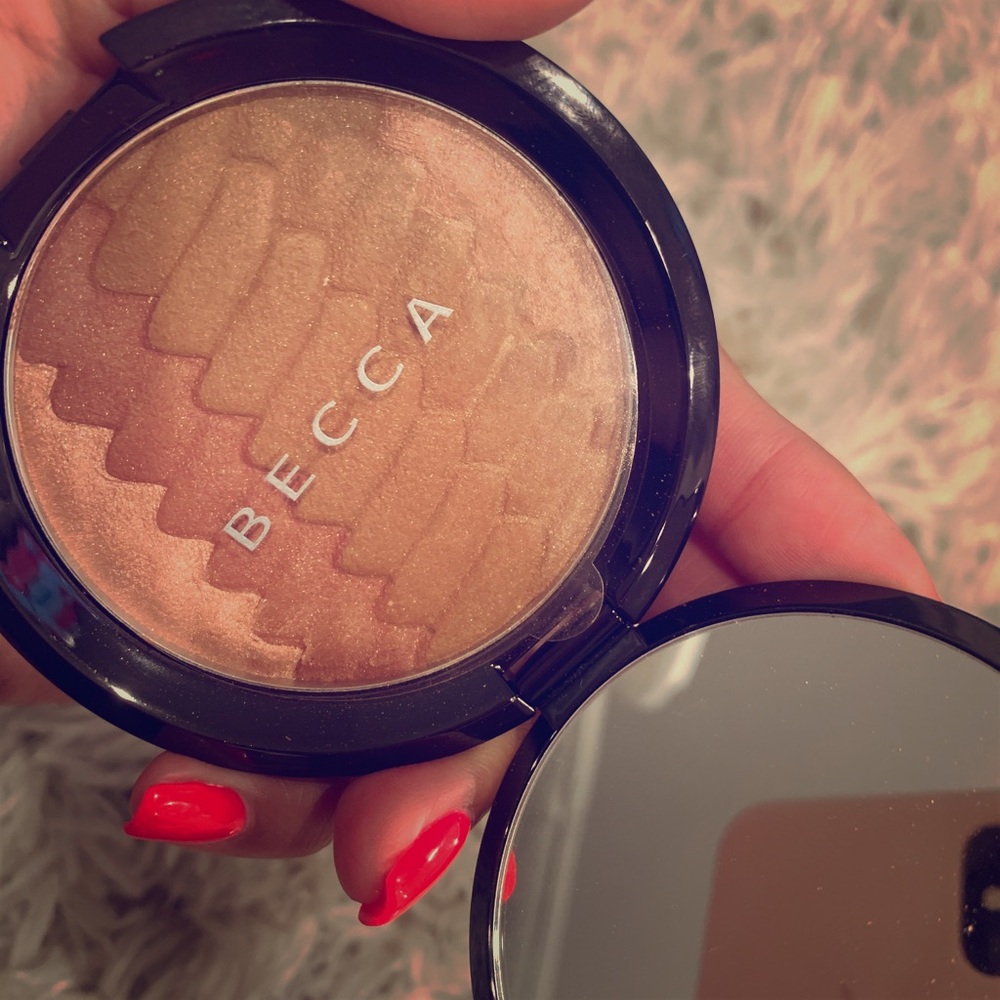 Becca bronzer